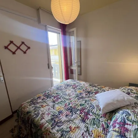 Beachfront With Sea View Апартаменты Бибионе